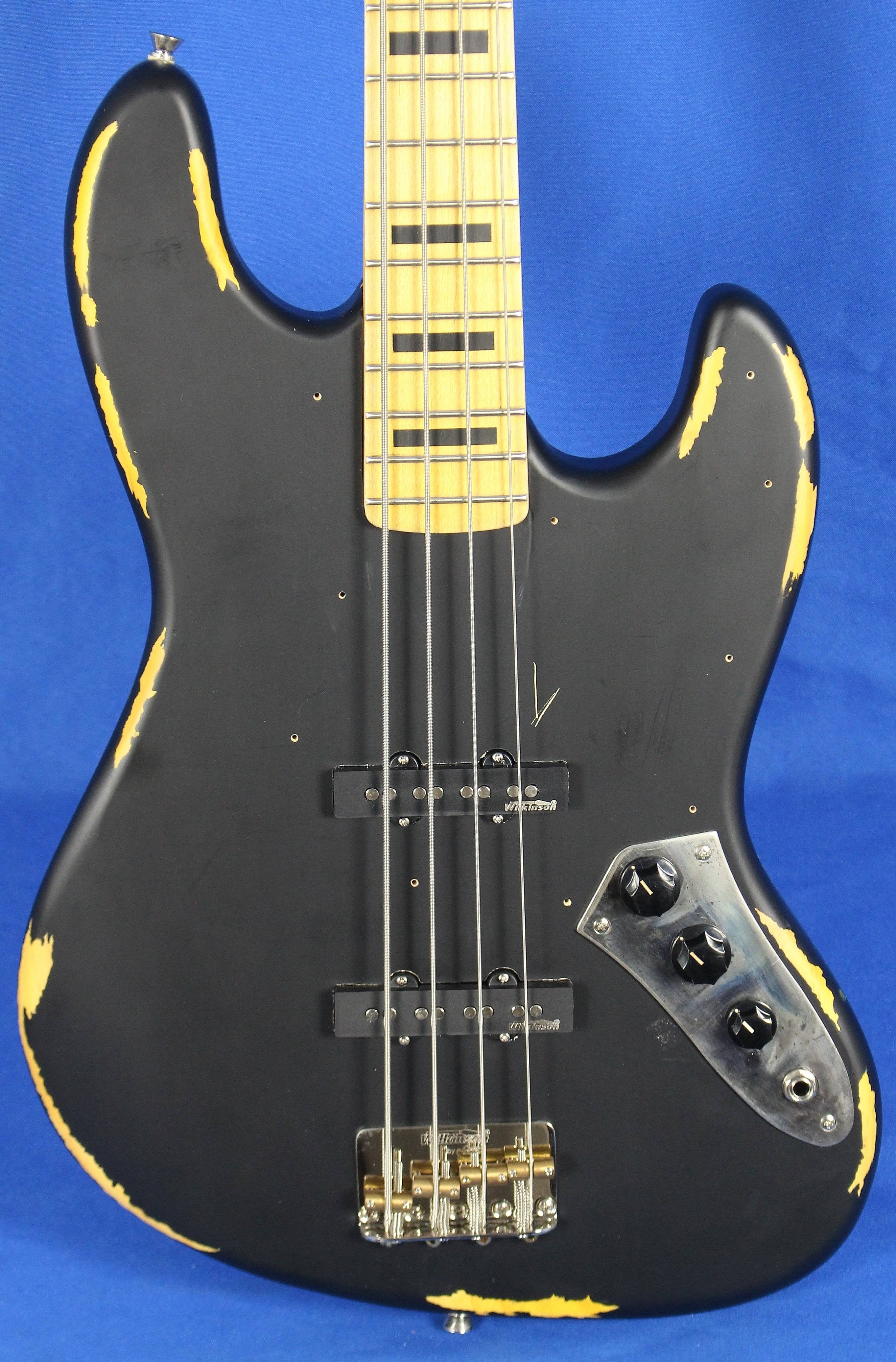 Vintage Icon VJ74MR - Distressed Black