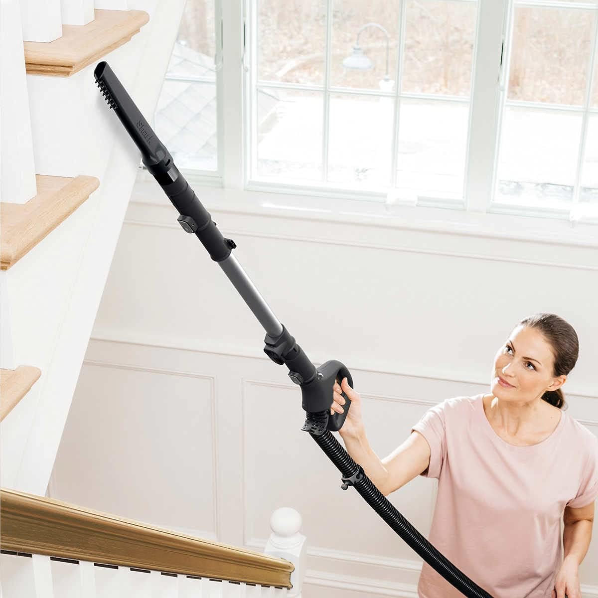 Shark UV725 Navigator Lift-Away with Self Cleaning Brushroll Upright Vacuum with HEPA Filter, Gray (Renewed)