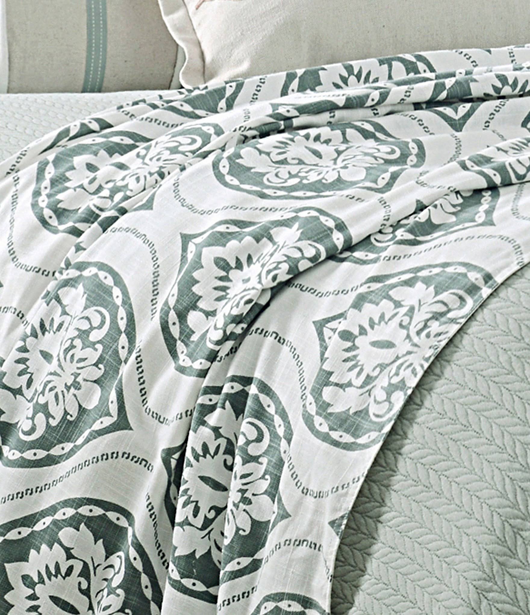 HiEnd Accents Belmont Duvet - Green - King