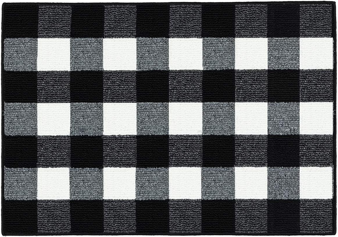 Black and White Buffalo Plaid Rug, 32