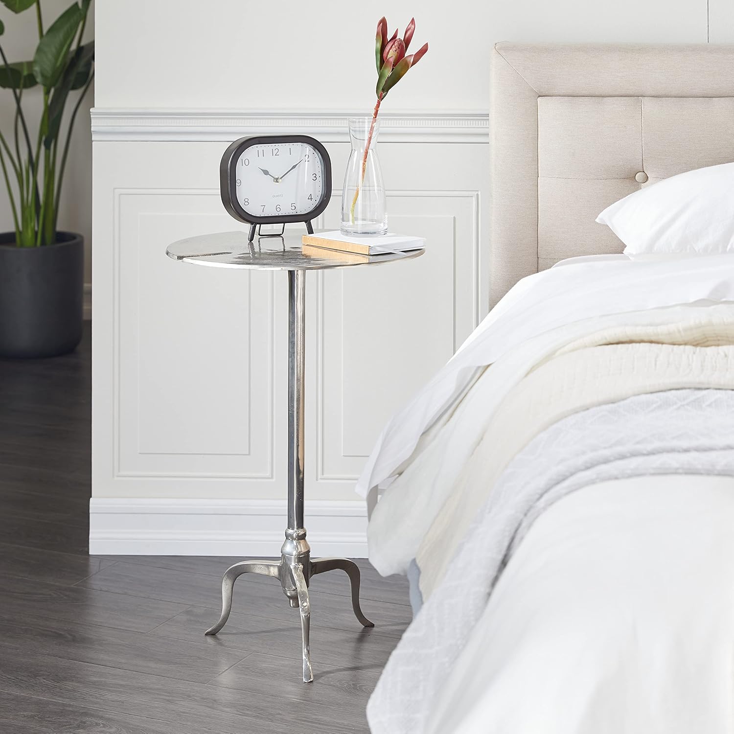 Deco 79 Accent Table, 18