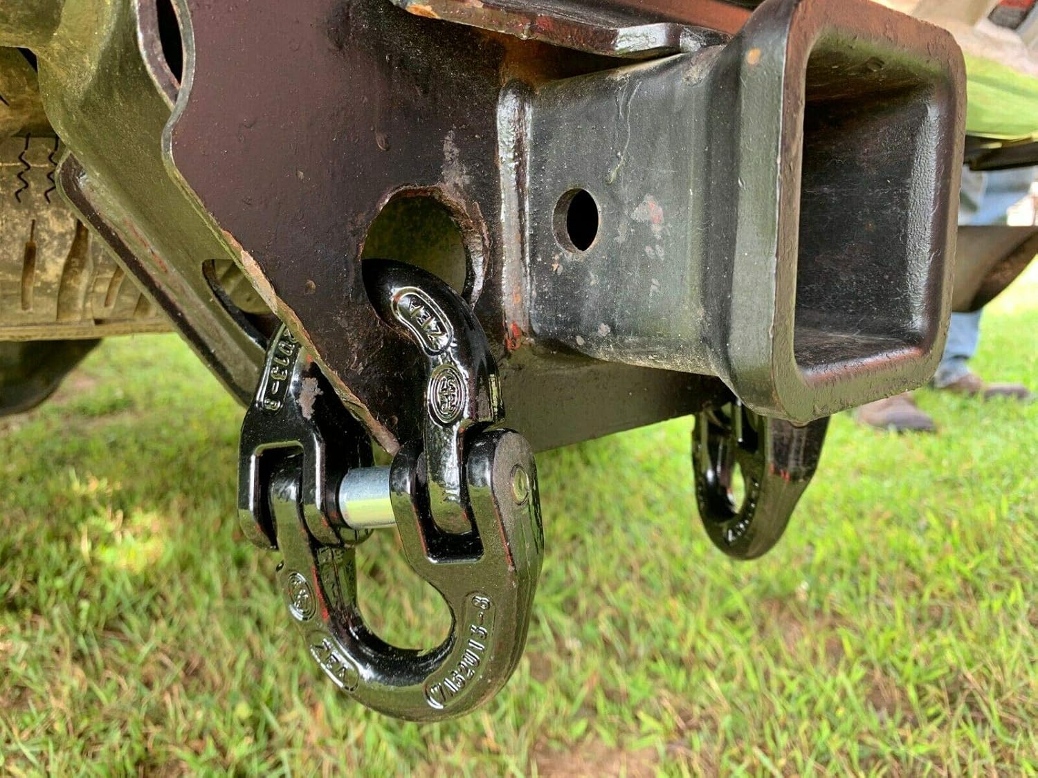 Two Pack Black 1/2 in Towing Hitch Safety Chain Connector Link Chevy Ford Dodge Pack of 2