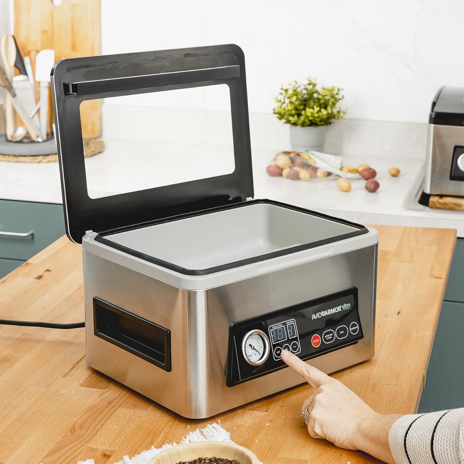 Avid Armor Chamber Vacuum Sealer Model USV20 Ultra Series, Compact Size Perfect for Liquid-Rich Wet Foods Fresh Meats, Marinades, Soups, Sauces and More. Vacuum Packaging the Professional Way