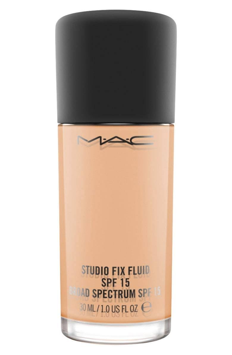 Mac Studio Fix Fluid Foundation SPF15 Nw22