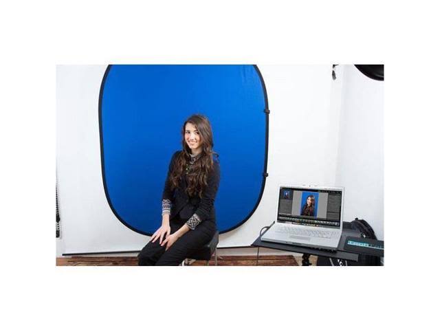 Savage 60 x 72x22 Collapsible/Reversible Background (Chroma Green/Blue)
