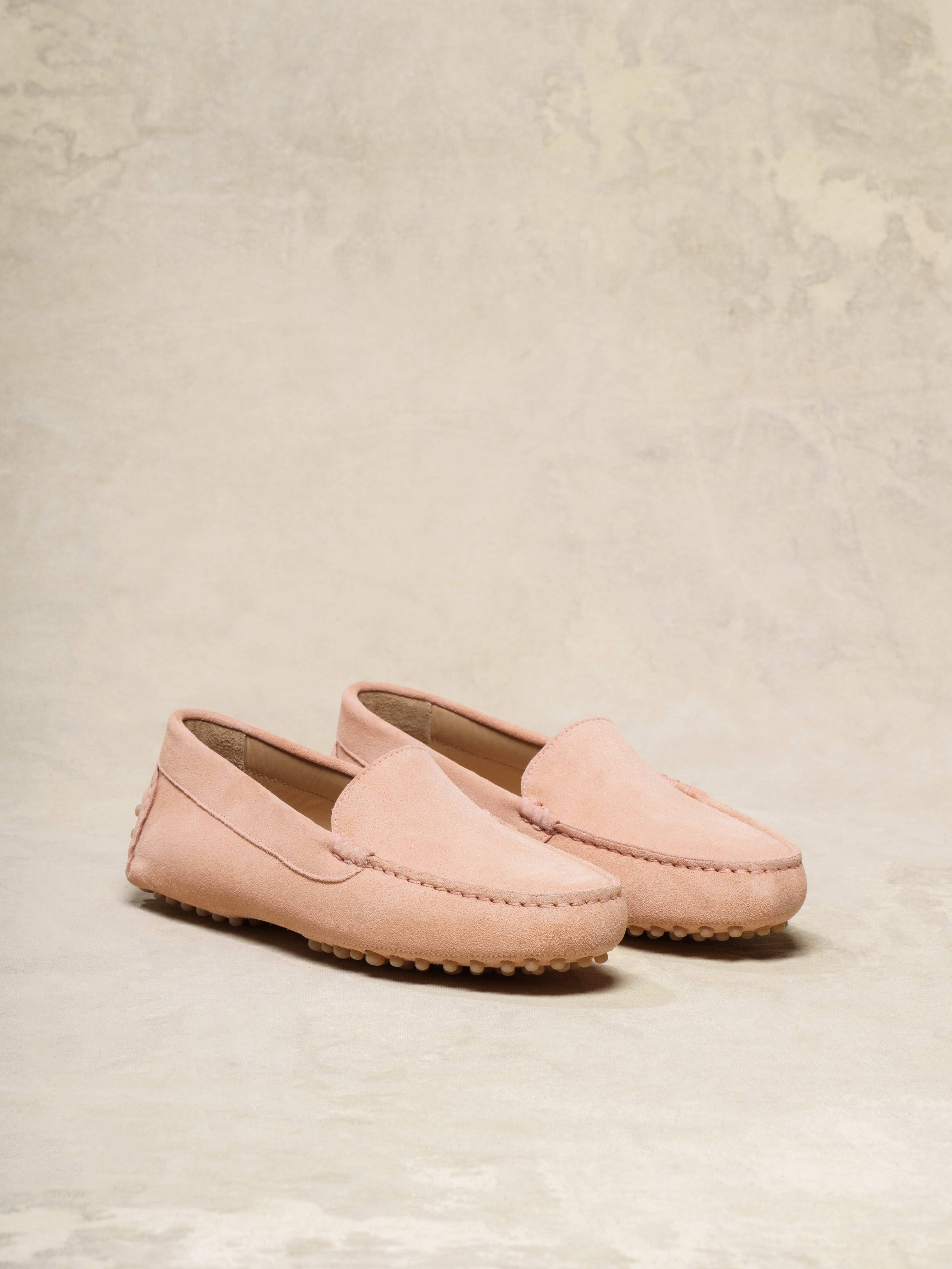 M. Gemi | The Felize Suede | 6 US | Peach Fuzz