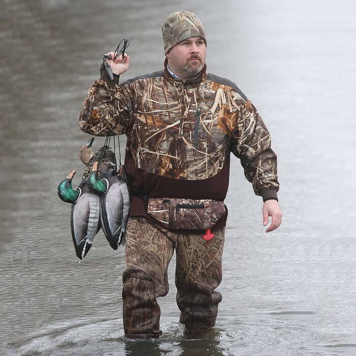 Onyx M 24 Manual Inflatable PFD Universal Belt Pack Camo