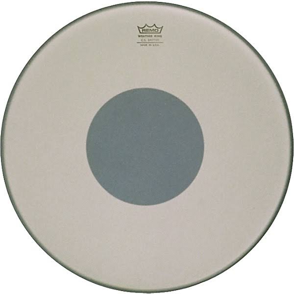 Remo Controlled Sound Smooth White with Black Dot Bass Drum 26 in.