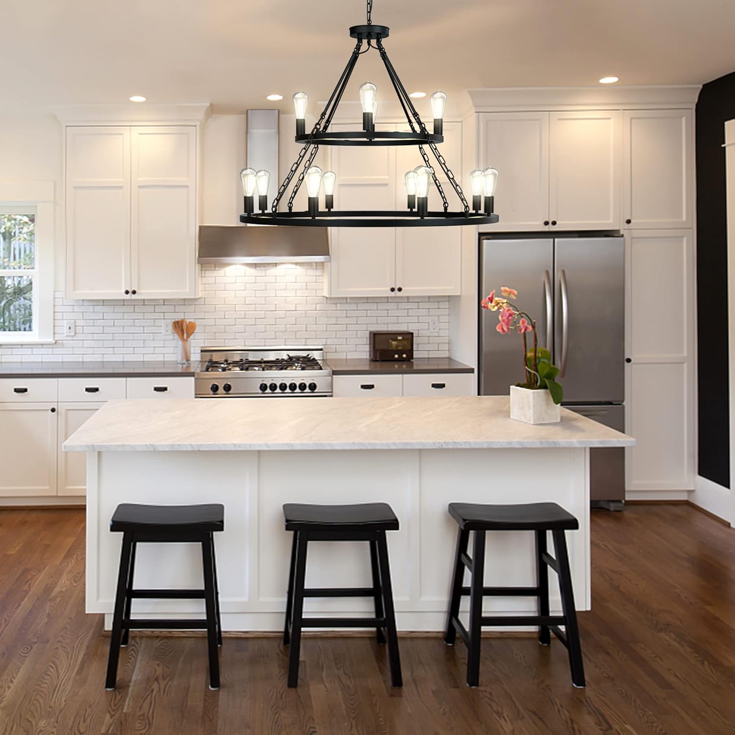 Vonfame Round Large Wagon Wheel Chandelier 12-Light, Rustic Farmhouse Industrial Chandelier Light Fixtures for Kitchen Island Dining Room Living Room Foyer Entryway, Black Finish