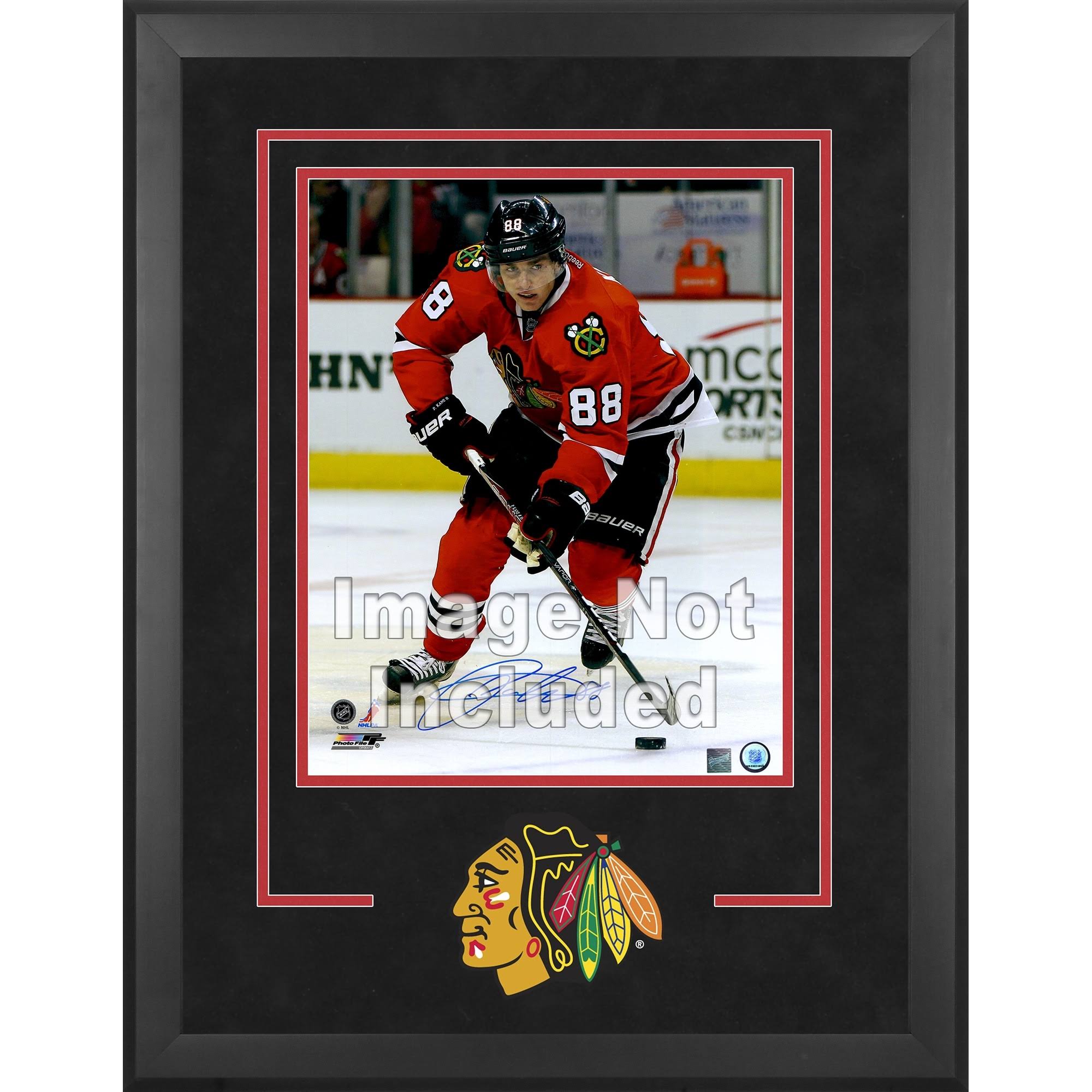 Chicago Blackhawks Deluxe 16x22 x 20x22 Vertical Photograph Frame