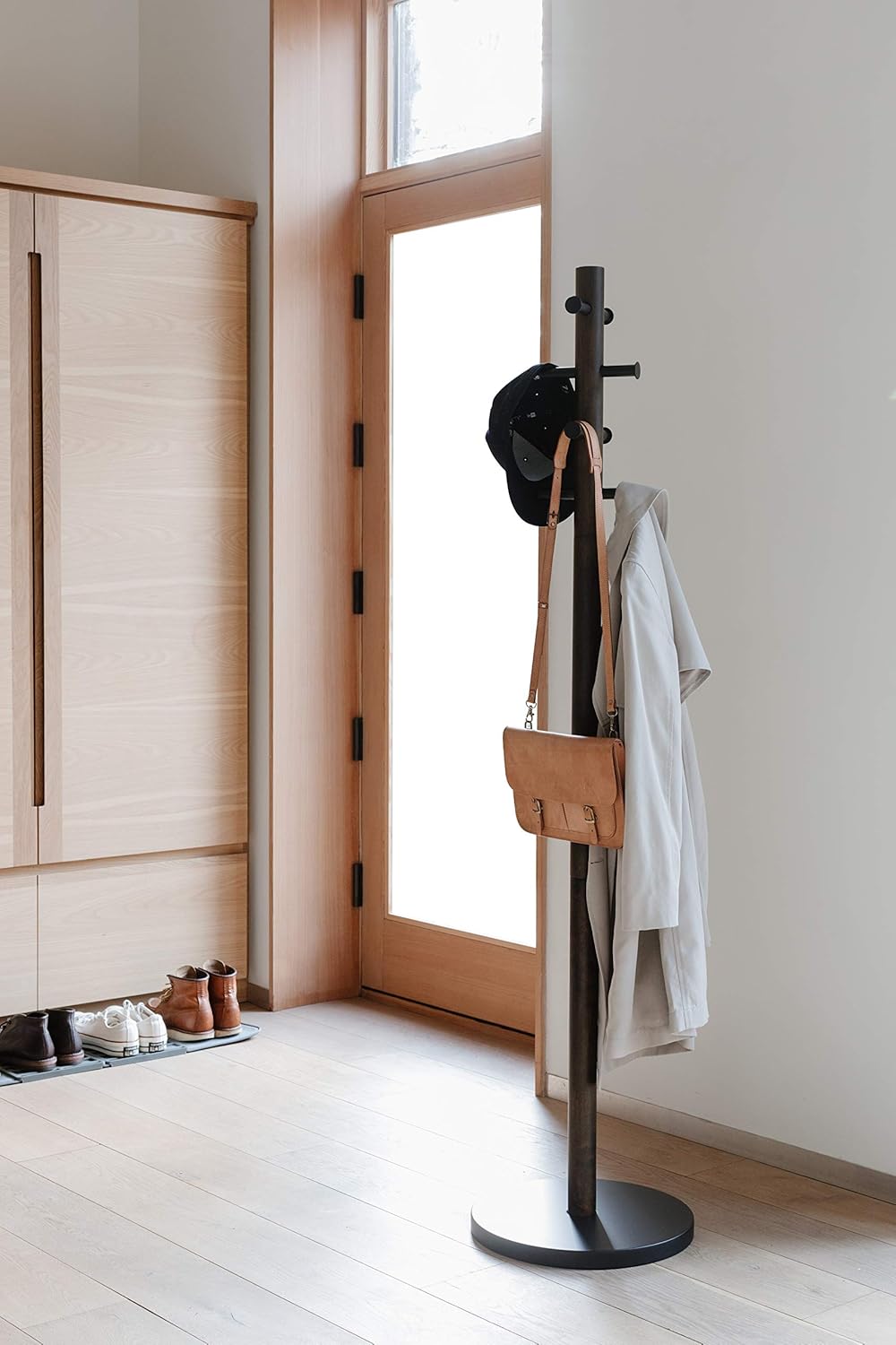 Umbra Pillar Coat Rack, W/STOOL, Black/Walnut