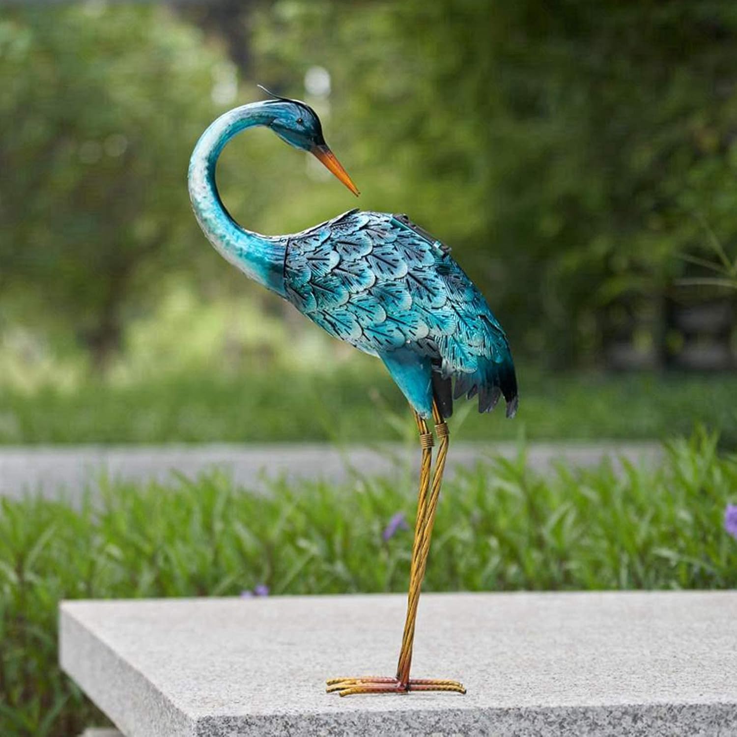 CHISHEEN Crane Garden Statue, Metal Heron Decor with Solar Lights, Yard Art with LED Lights for Outdoor Decorations, Blue Crane Sculpture for Backyard Farm Patio Yard Lawn Decorations