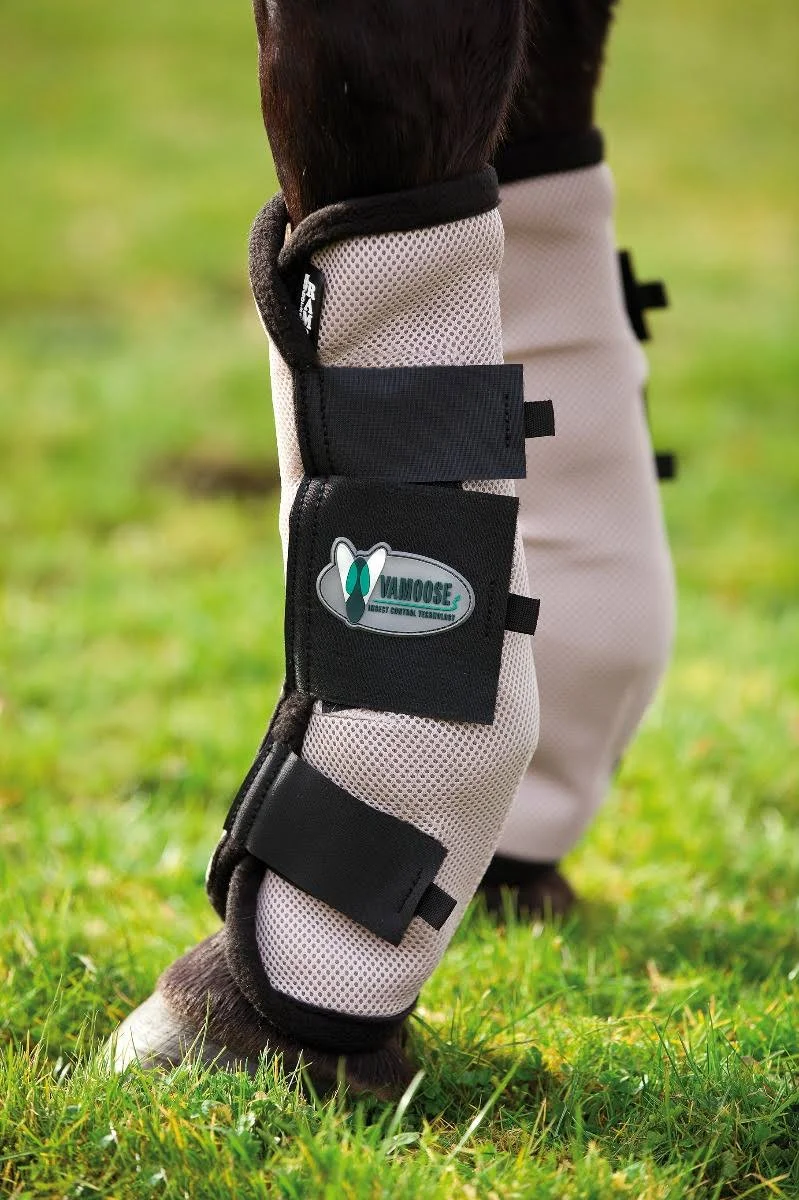 Rambo Fly with Vamoose Horse Chaps - Oatmeal Black