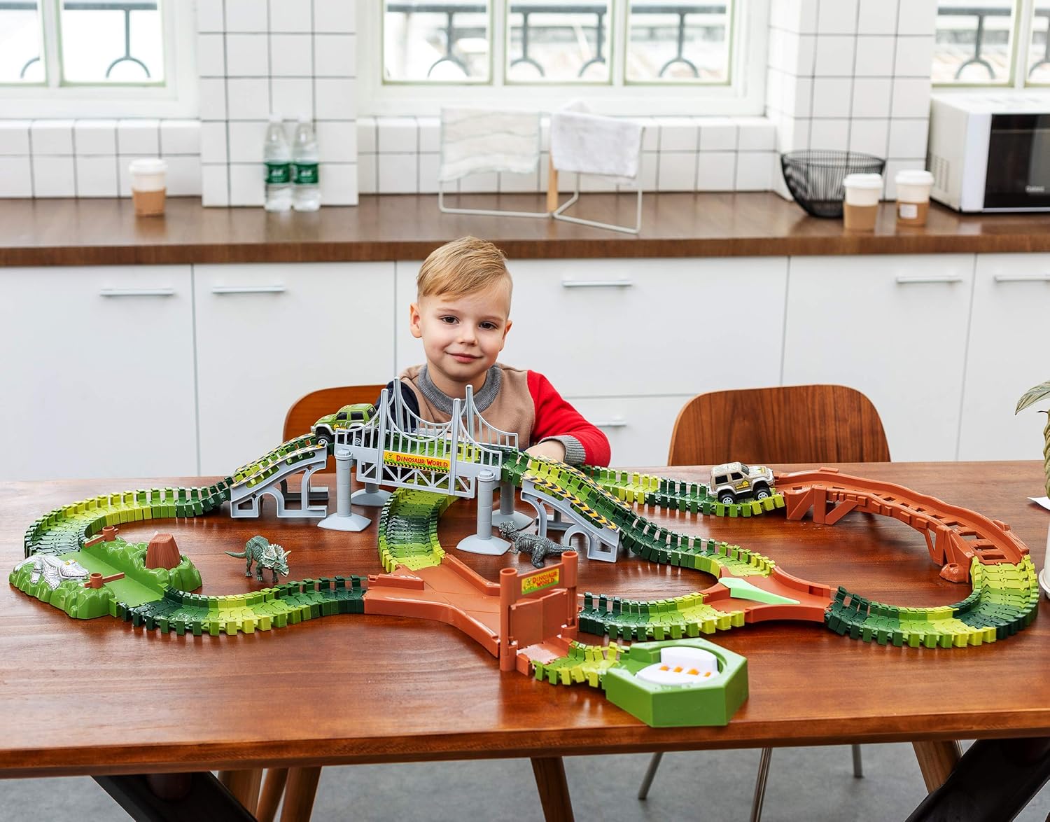 JOYIN Dinosaur Toys 192 Pieces Race Tracks Flexible Train Track Race Car Vehicle Playset with 2 Battery Powered Race Cars and 2 Dinosaur Figures (205 Pcs in Total)