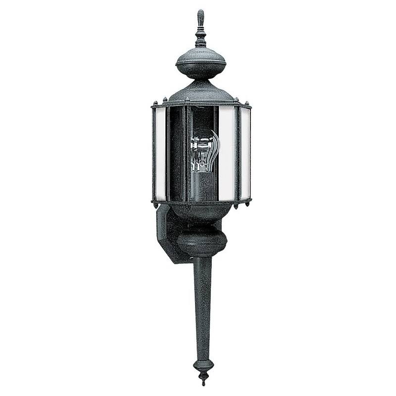 Alcott Hill Redfern Classic 1-Light Outdoor Sconce; Black