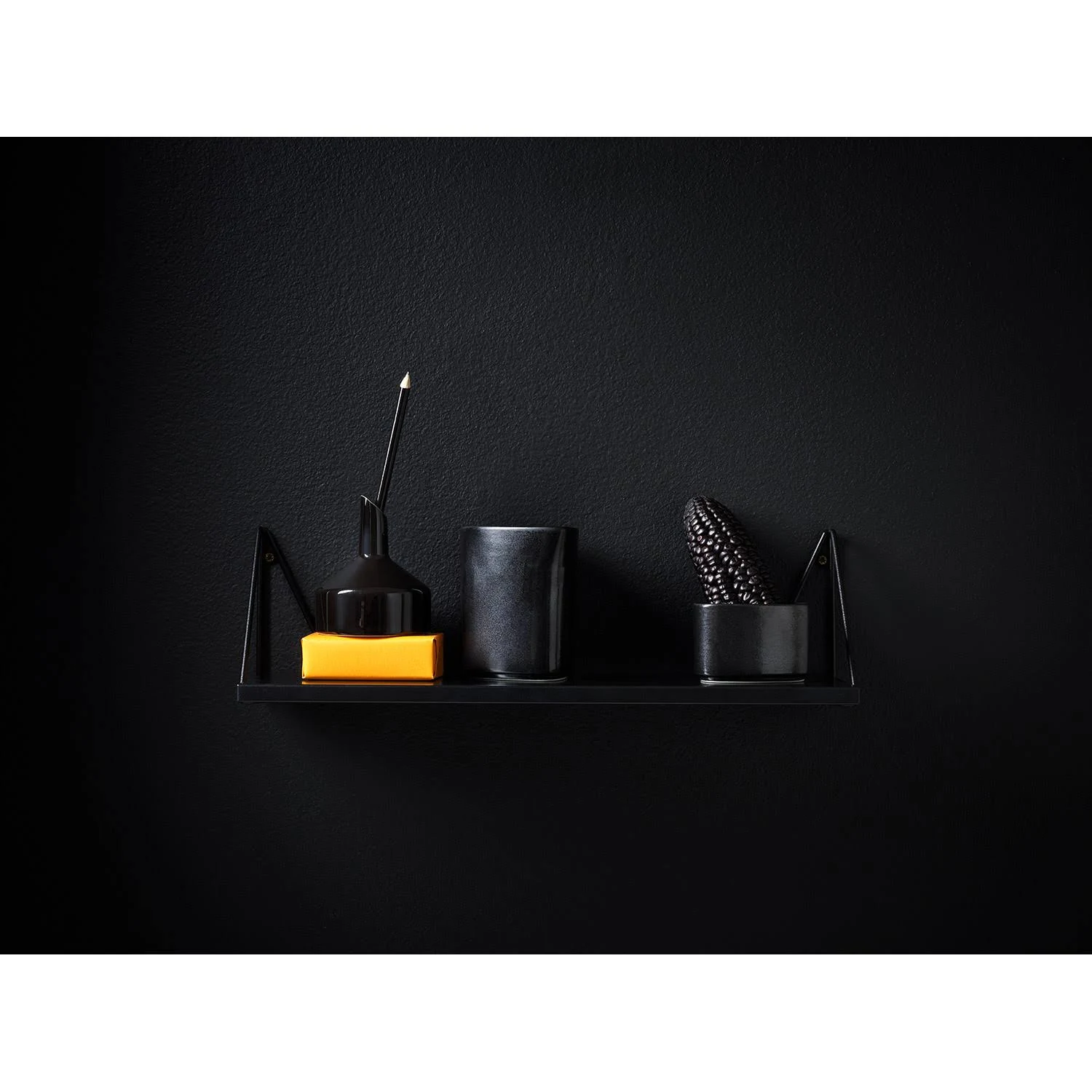 Maze Pythagoras Xs Shelf with Brackets, Black