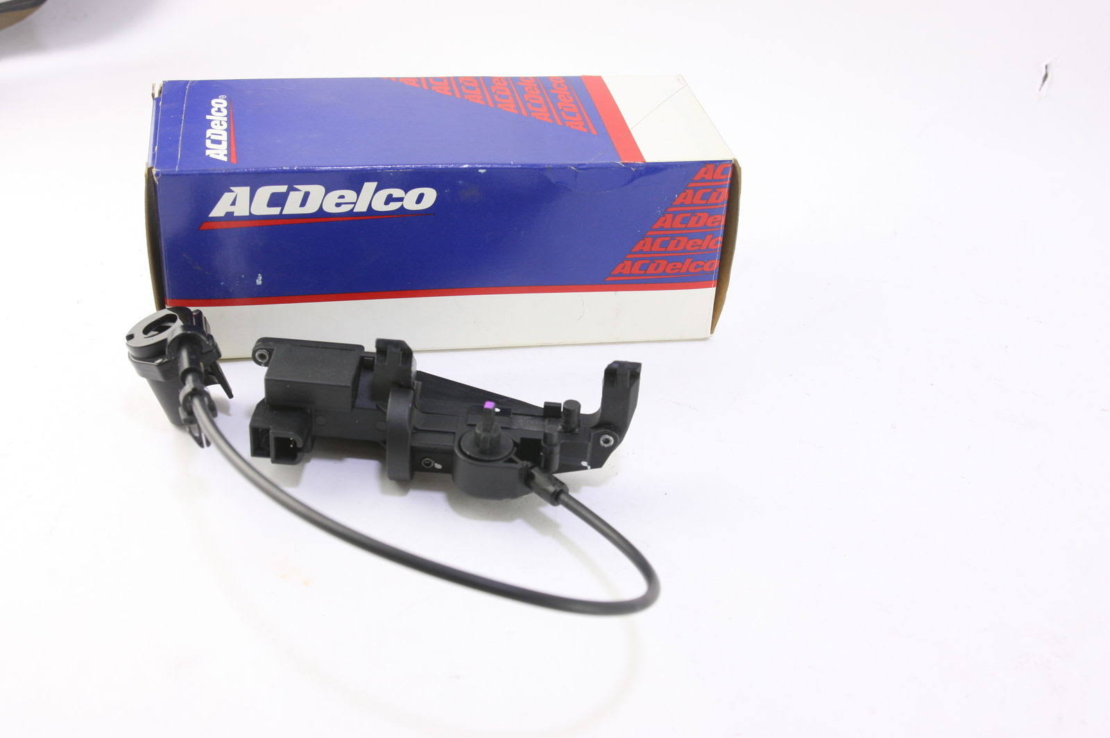 ACDelco 16640852 - Trunk Lid Release Actuator
