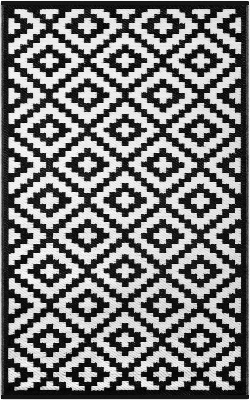 Green Decore Reversible Nirvana Outdoor Rug, Waterproof, Fade Resistant, Modern Large Floor Mats for Patios,Decks, Garden and Outdoors, Beach, Camping, Picnic - (Black / White, 8 X 10 ft )