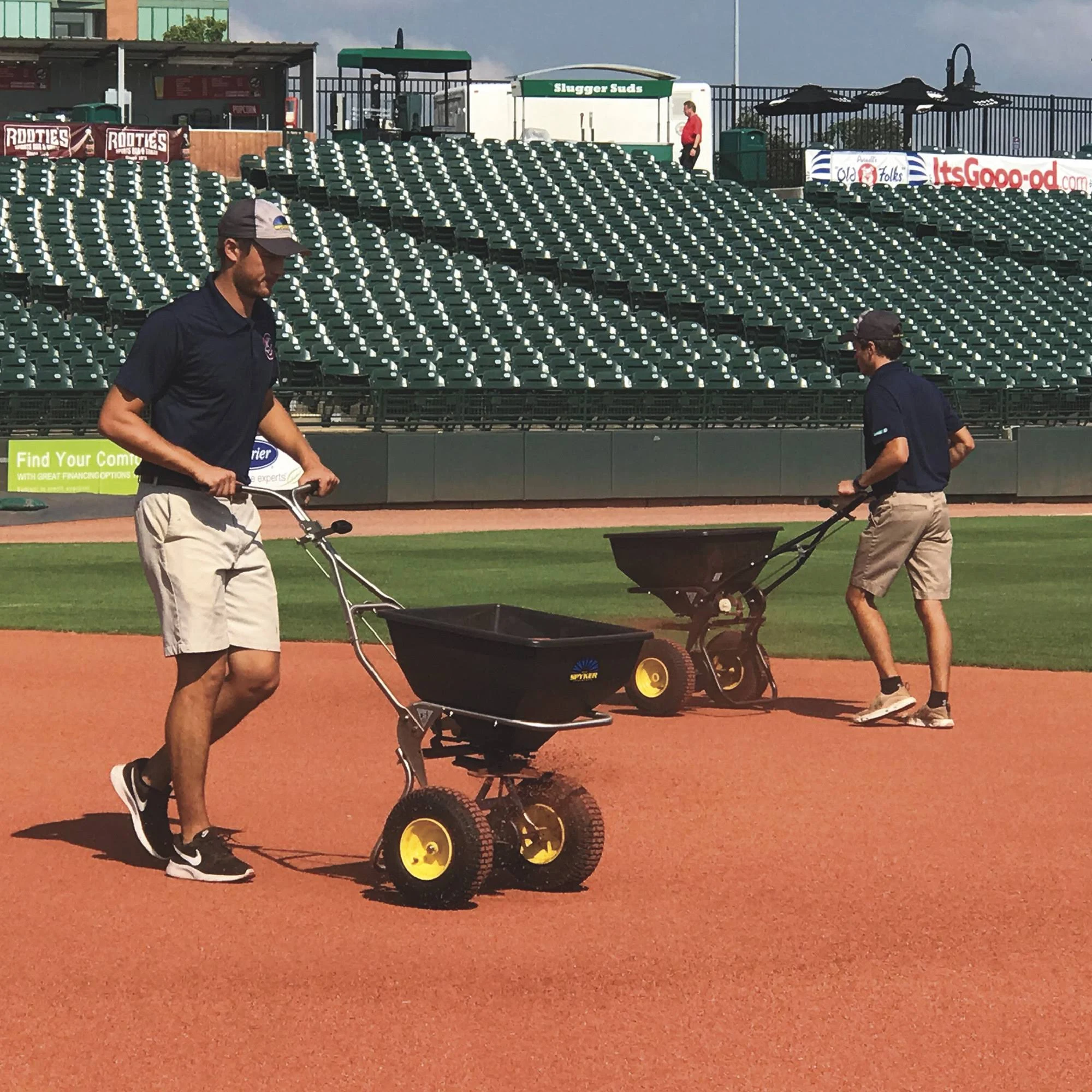 Spyker ERGO-Pro Walk-Behind Broadcast Spreader - 80-lb. Capacity, Model#SPY80-1P