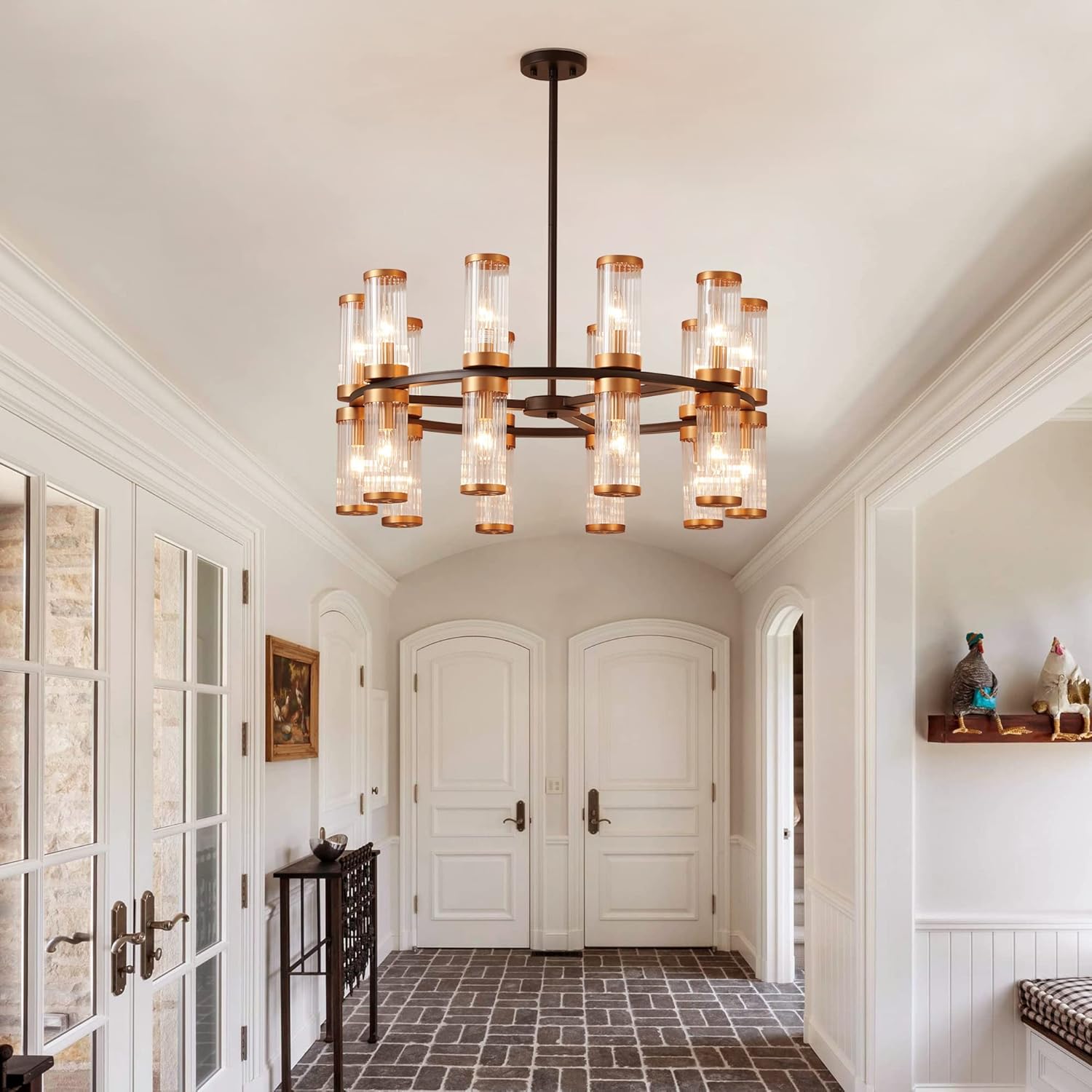 Modern Wagon Wheel Chandelier,20-Light 28&rdquo; Farmhouse Chandelier with Glass Shade,Black and Gold Industrial Large Pendant Light Fixture,Rustic Chandeliers for Dining Room,Living Room, Foyer