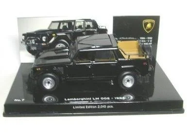 Minichamps 1:43 Lamborghini LM002 - 1984 - Black