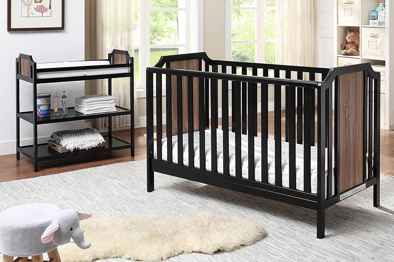 Suite Bebe Brees Convertible Island Crib in Black and Vintage Walnut