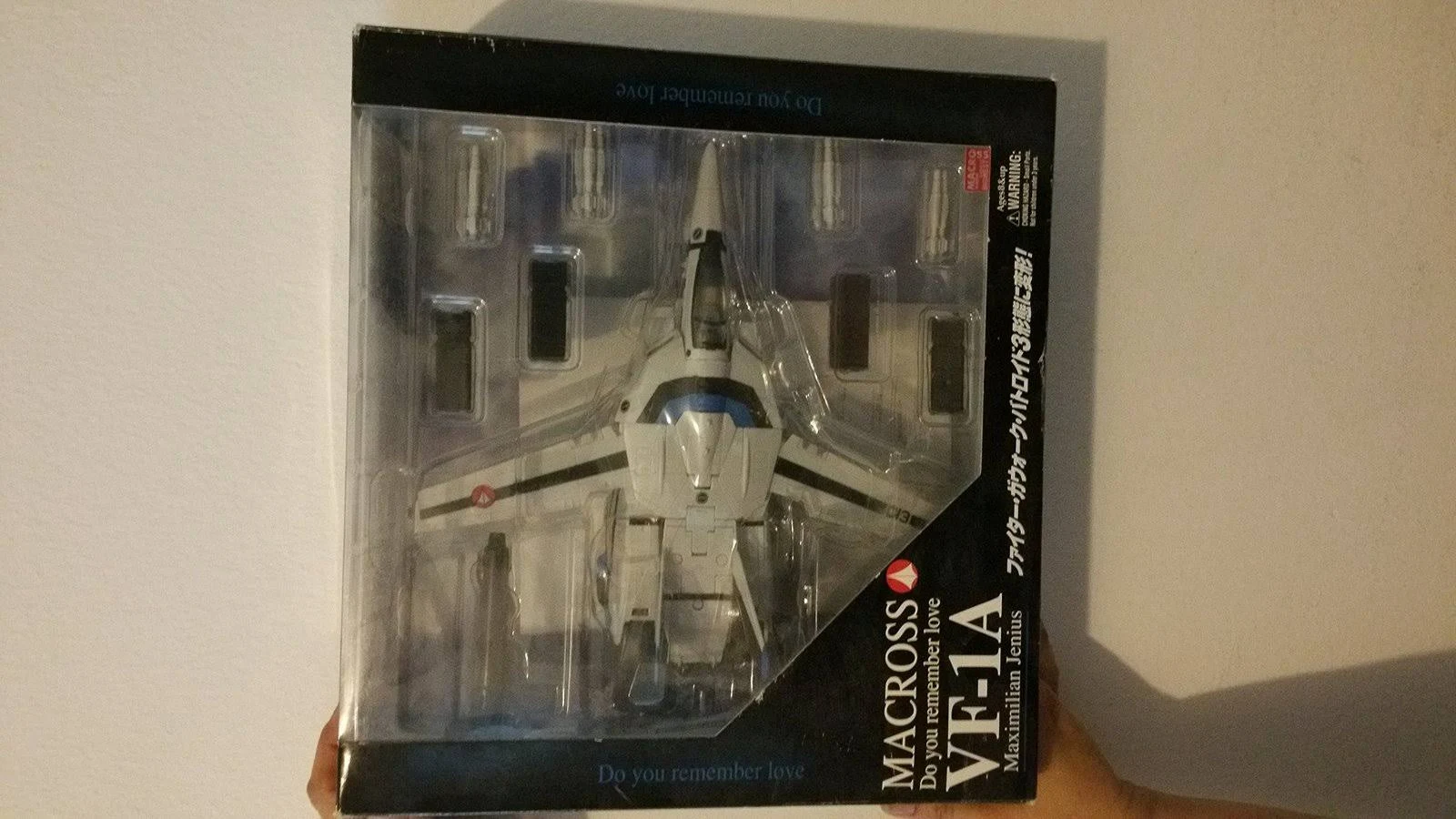 Yamato 1/60 Macross Three-Stage Deformation Valkyrie VF-1A Maximilian Genus New