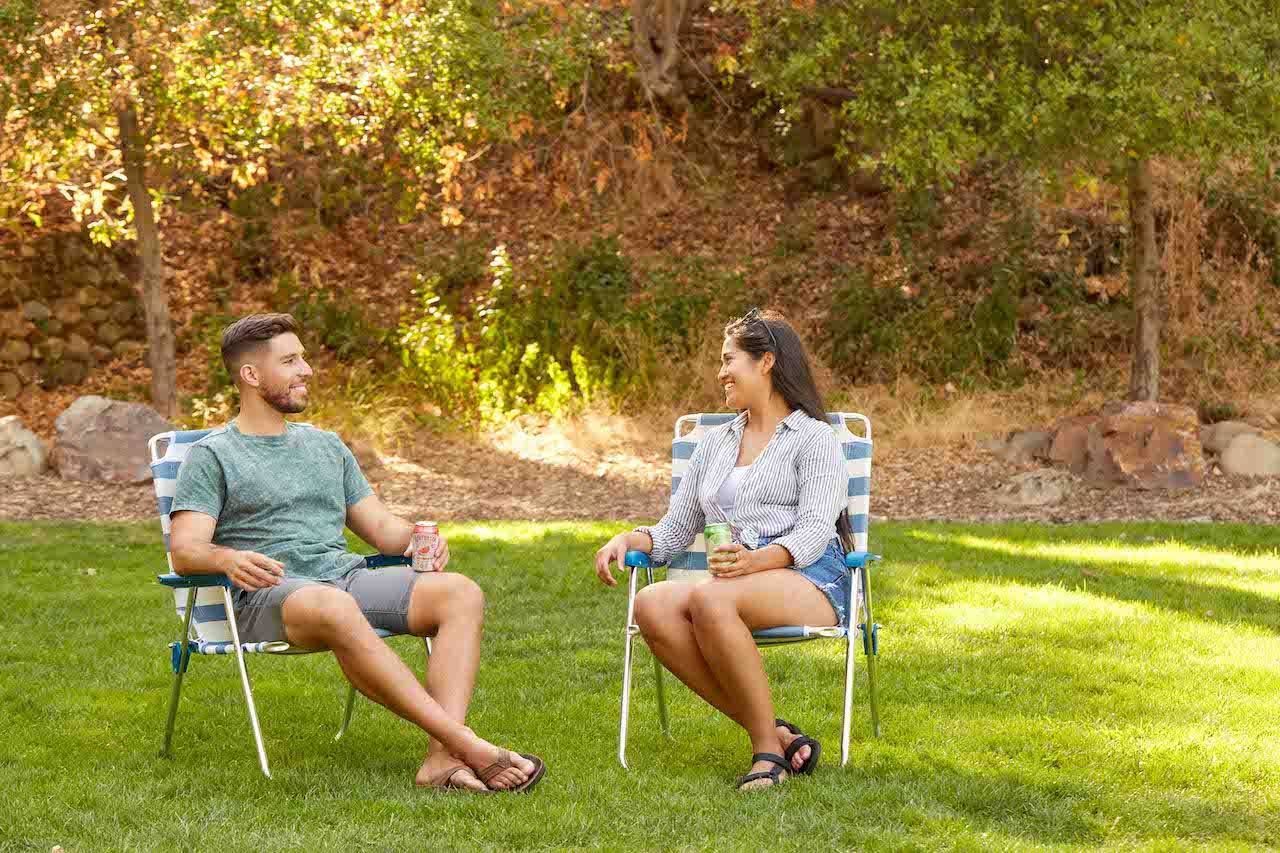 Omnicore Designs New Standard Folding Camp/Lawn Chair (2 Pack) Red