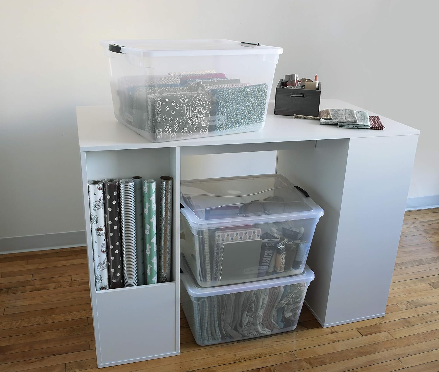 Rubbermaid Cleverstore Clear 71 Quart, Stackable Plastic Containers with Durable Latching Lids, Visible Organization, Great for Holiday Decorations and Christmas Storage, 4-Pack