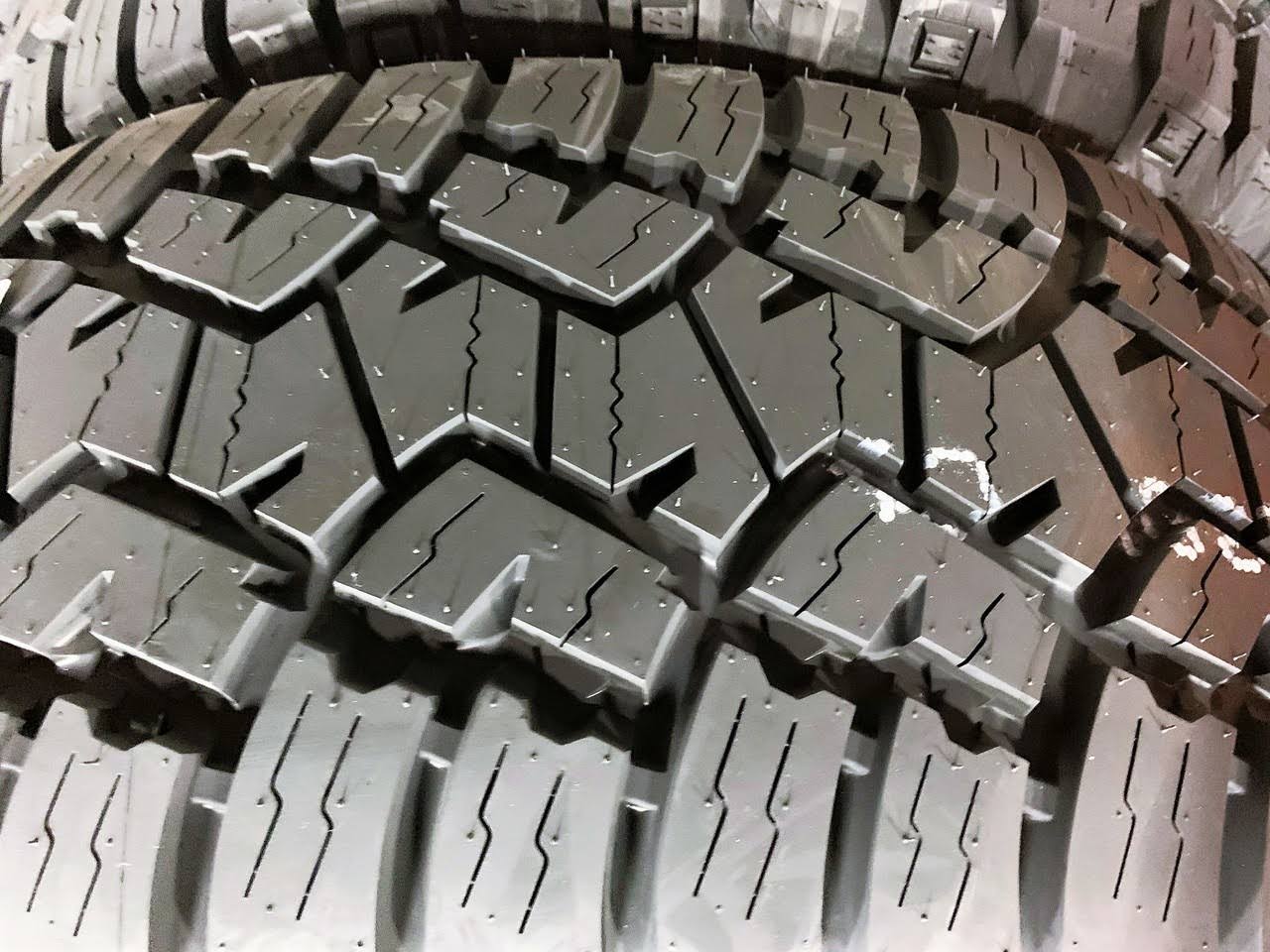 Suretrac Wide Climber A/T II LT 35x12.50R20 E 10 Ply at All Terrain Tire