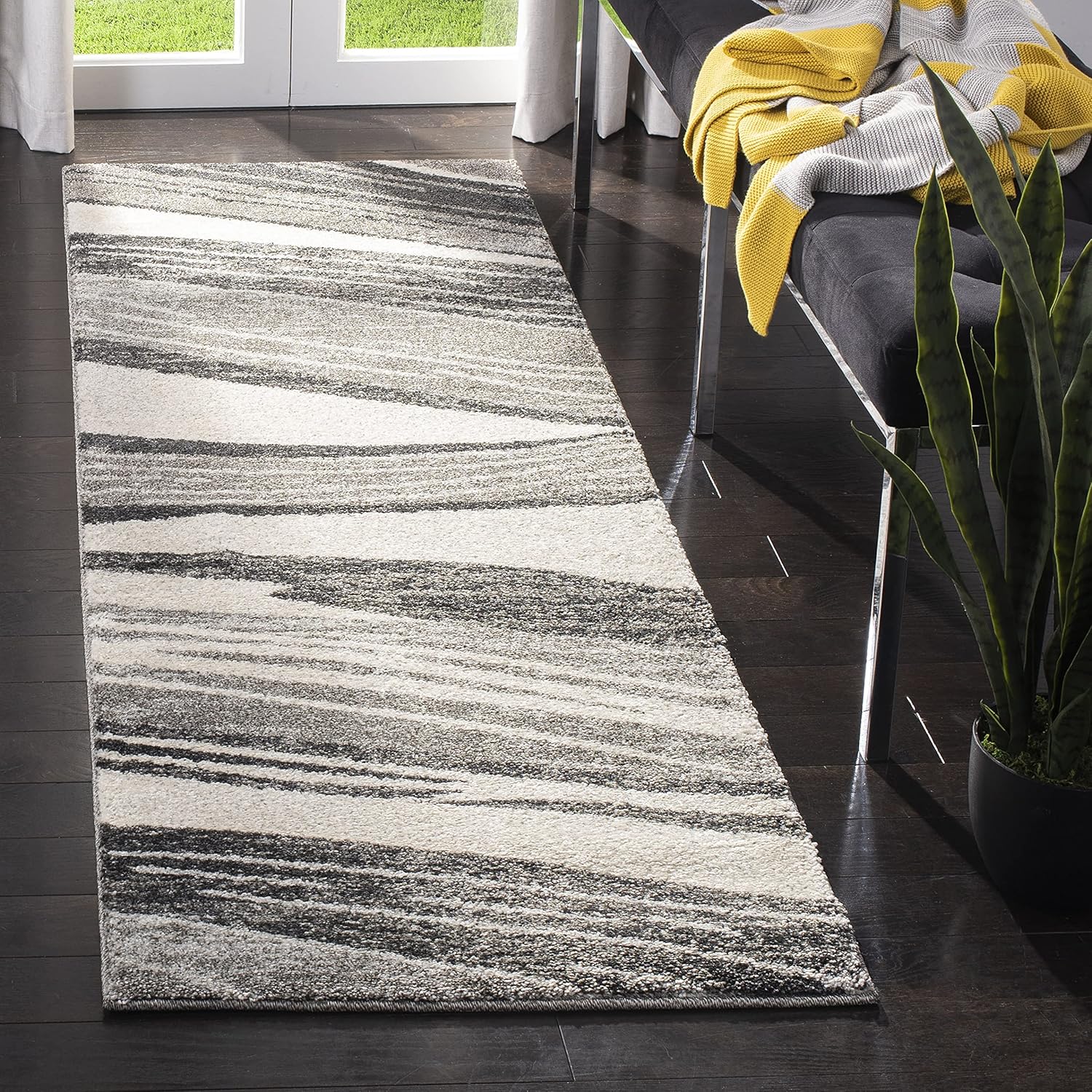 SAFAVIEH Retro Collection RET2691 Modern Abstract Non-Shedding Living Room Bedroom Dining Home Office Area Rug, 8' x 10', Light Grey / Ivory