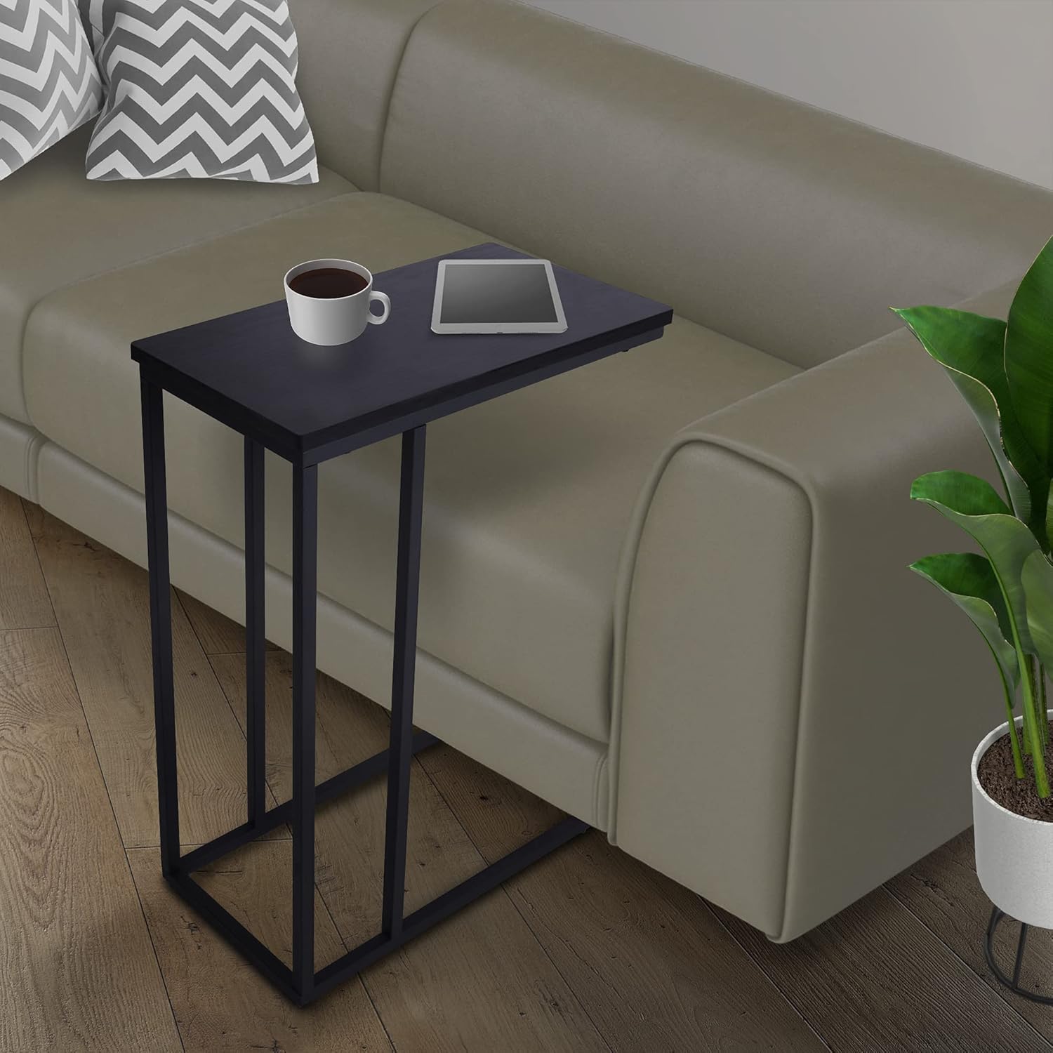 GOOD & GRACIOUS Side Table, Industrial End Table, Vintage Bedside Table with Sturdy Metal Frame for Living Room, Bedroom & Small Spaces, Easy Assembly, Industrial,Rustic Brown Pack of 2