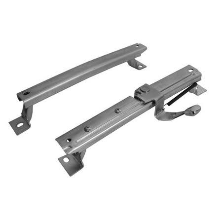 Dynacorn 1054 RH Seat Track, 1967-69 Camaro