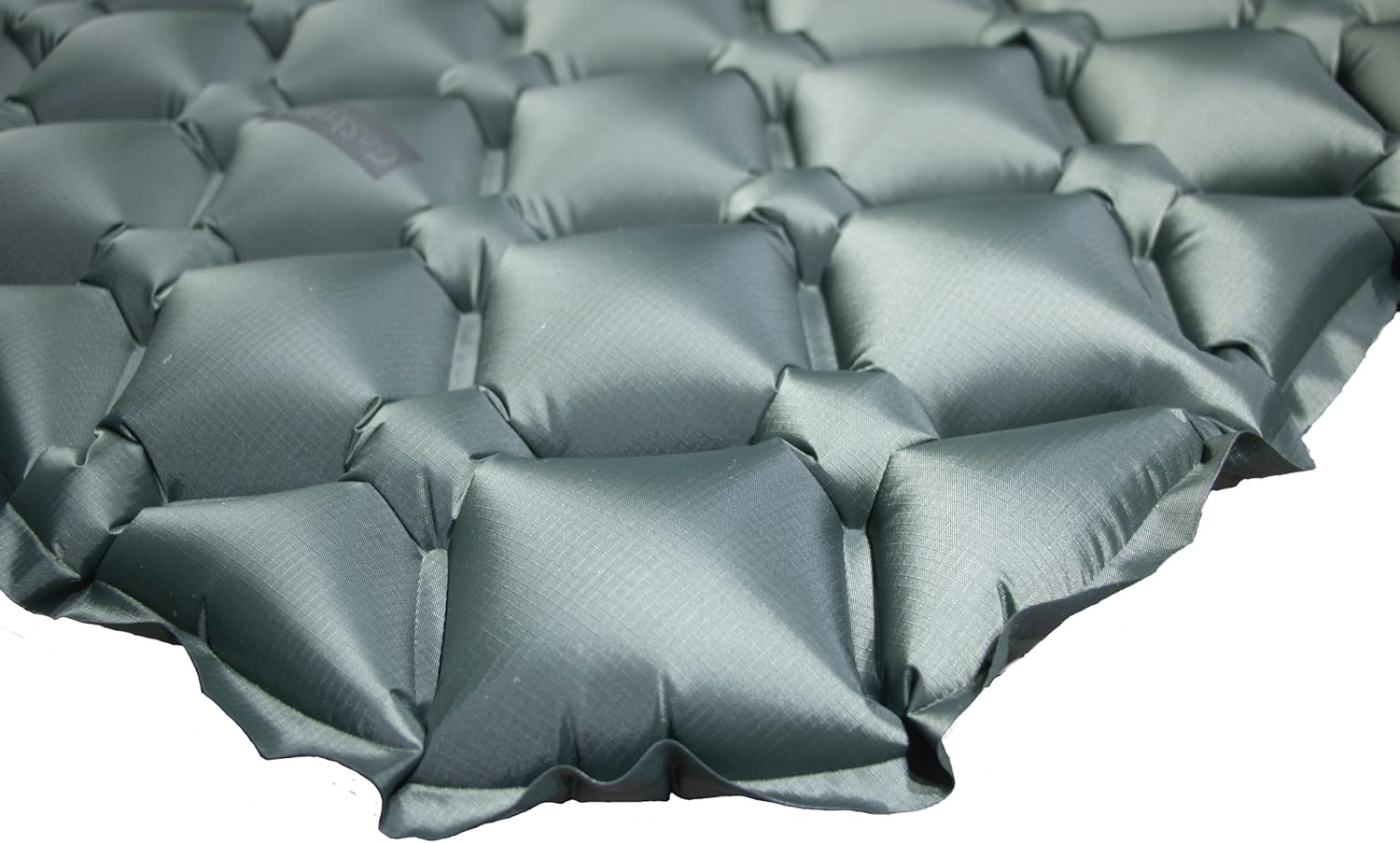 GoSkyHigh Professional 75D Reinforced Insulated Backpacking Sleeping Pad &ndash; Ultralight Mat for Camping, Backpack, Beach, Hiking, Traveling, Tent, Lightweight Inflatable, Waterproof Camping Air Mattress