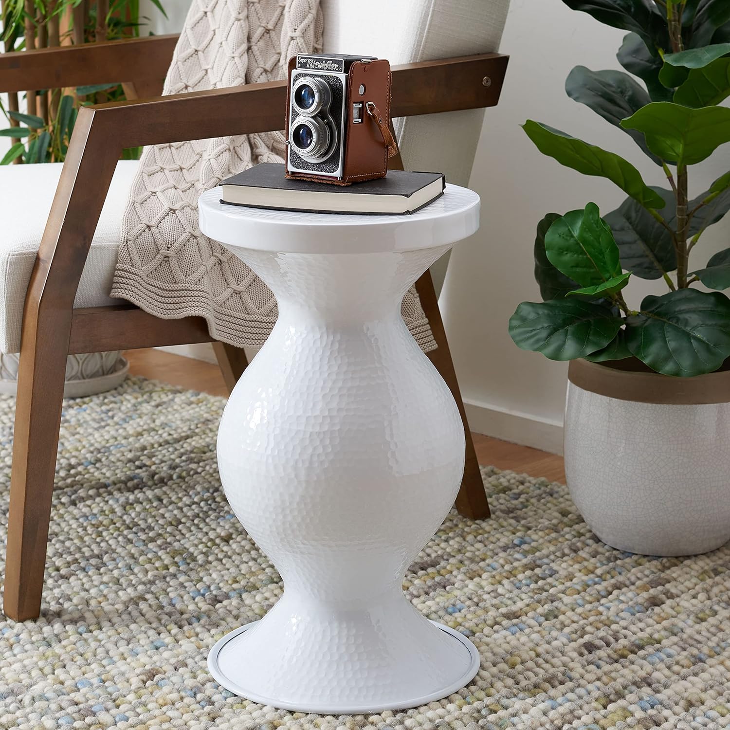 SAFAVIEH Home Collection Radium White Small Hammered Stool Accent Table FOX5505B