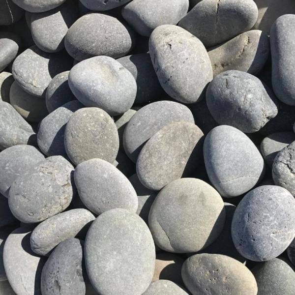 Butler Arts 0.50 Cu. ft. 40 lbs. 2 in. to 4 in. Large Black Mexican Beach Pebble (20-Bag Pallet)