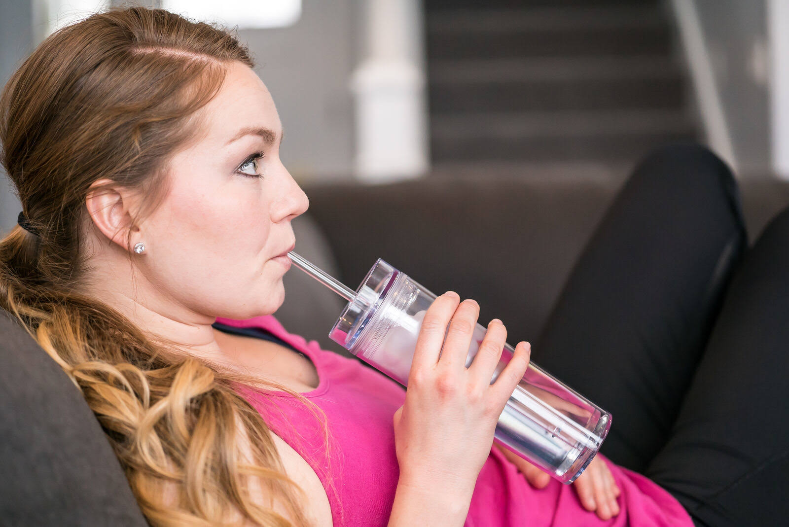 Strata Cups Skinny Tumblers Clear Acrylic with Lids and Straws Skinny, 16 Ounce