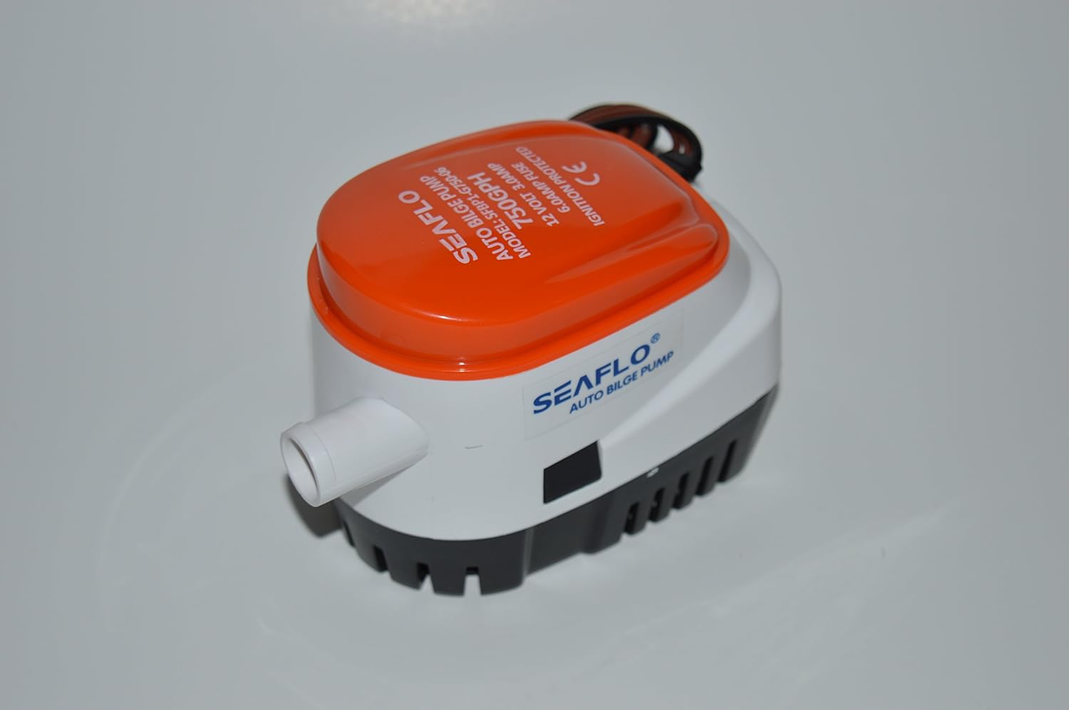 SEAFLO 12v 750 GPH Automatic Bilge Pump Pack of 2