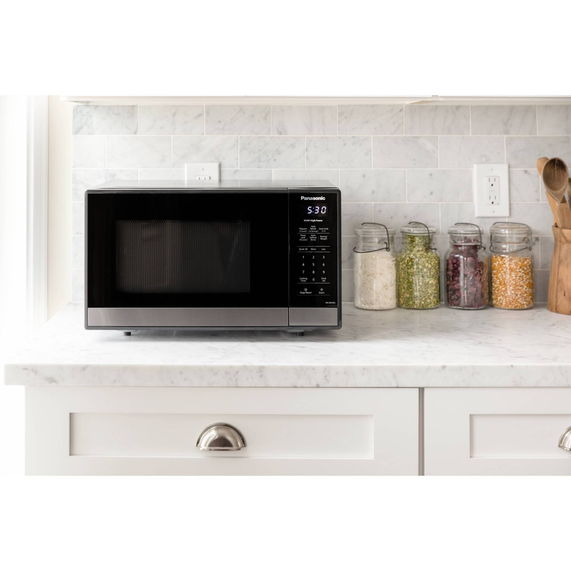 Panasonic .9 CuFt Black Stainless Steel Microwave Nn-sb438