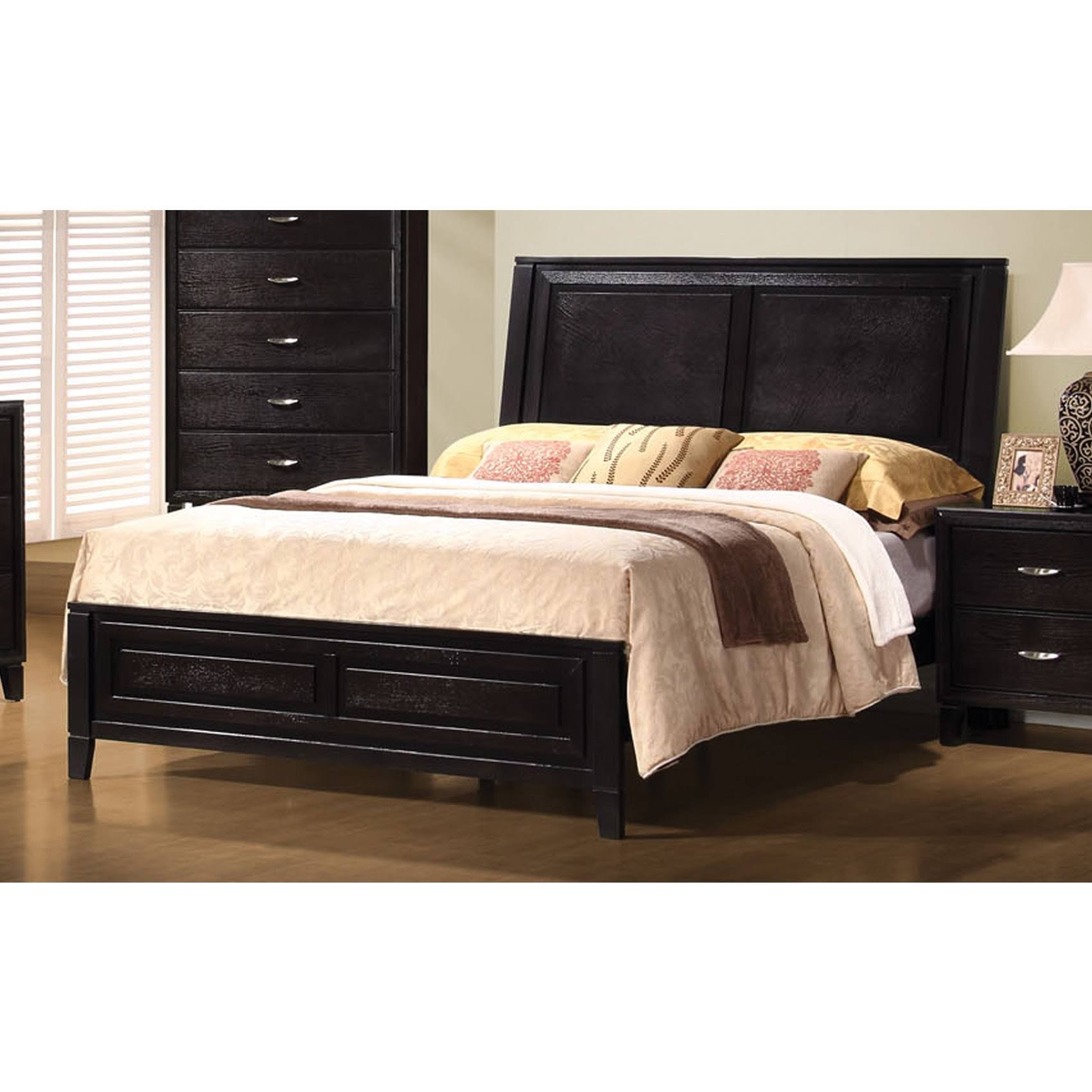 Coaster Nacey Queen Bed in Brown Black Stain