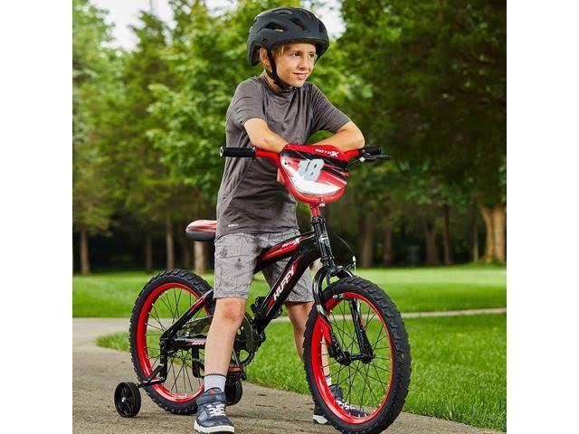 Huffy Moto x Kids& 16x22 Bike with Training Wheels - Gloss Black