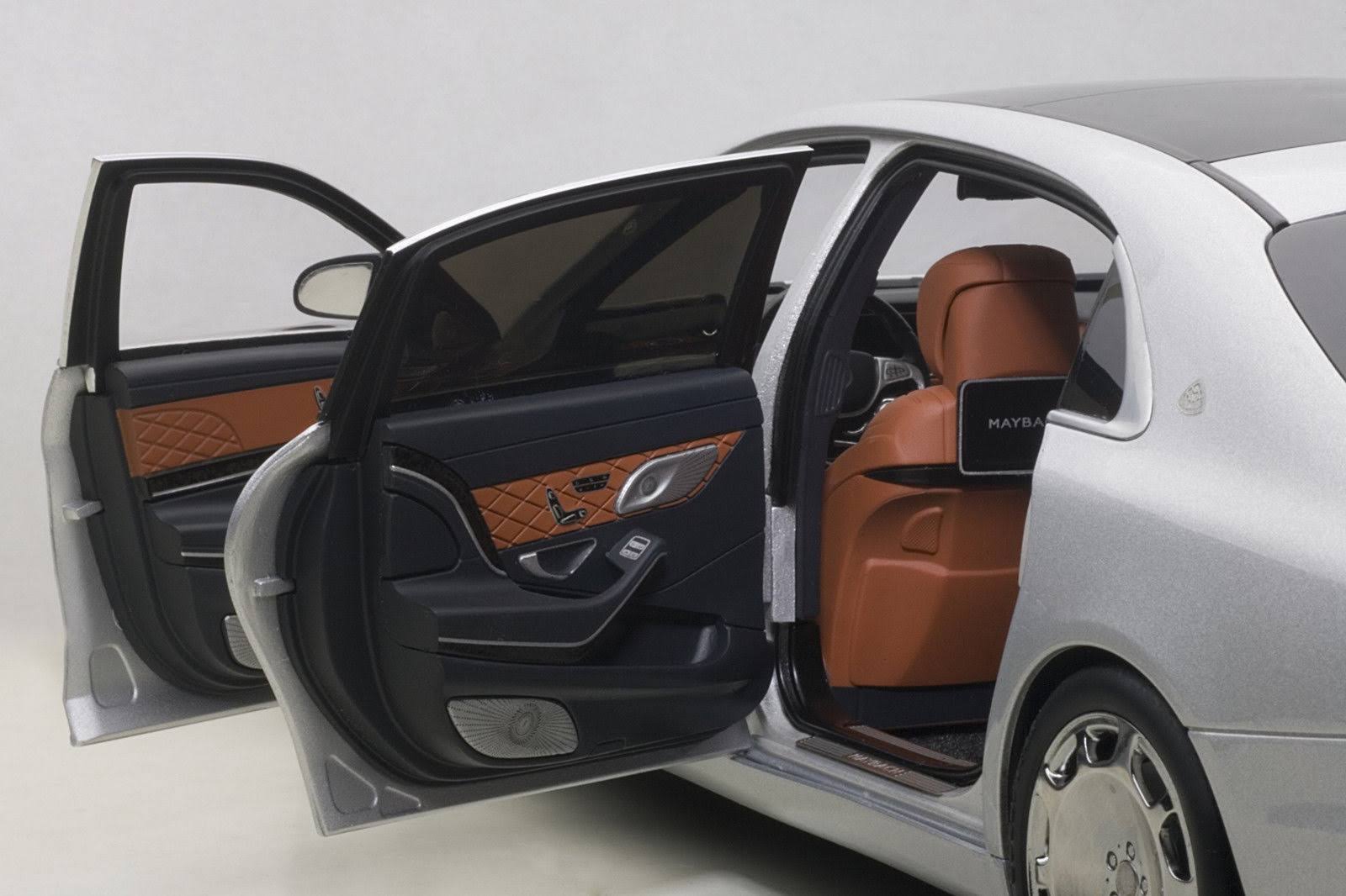 AUTOart 76292 1/18 Mercedes Maybach S-Klasse S600 Silver Composite