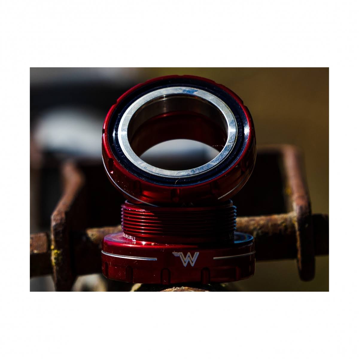 White Industries BSA 24 External Bottom Bracket 24mm Silver