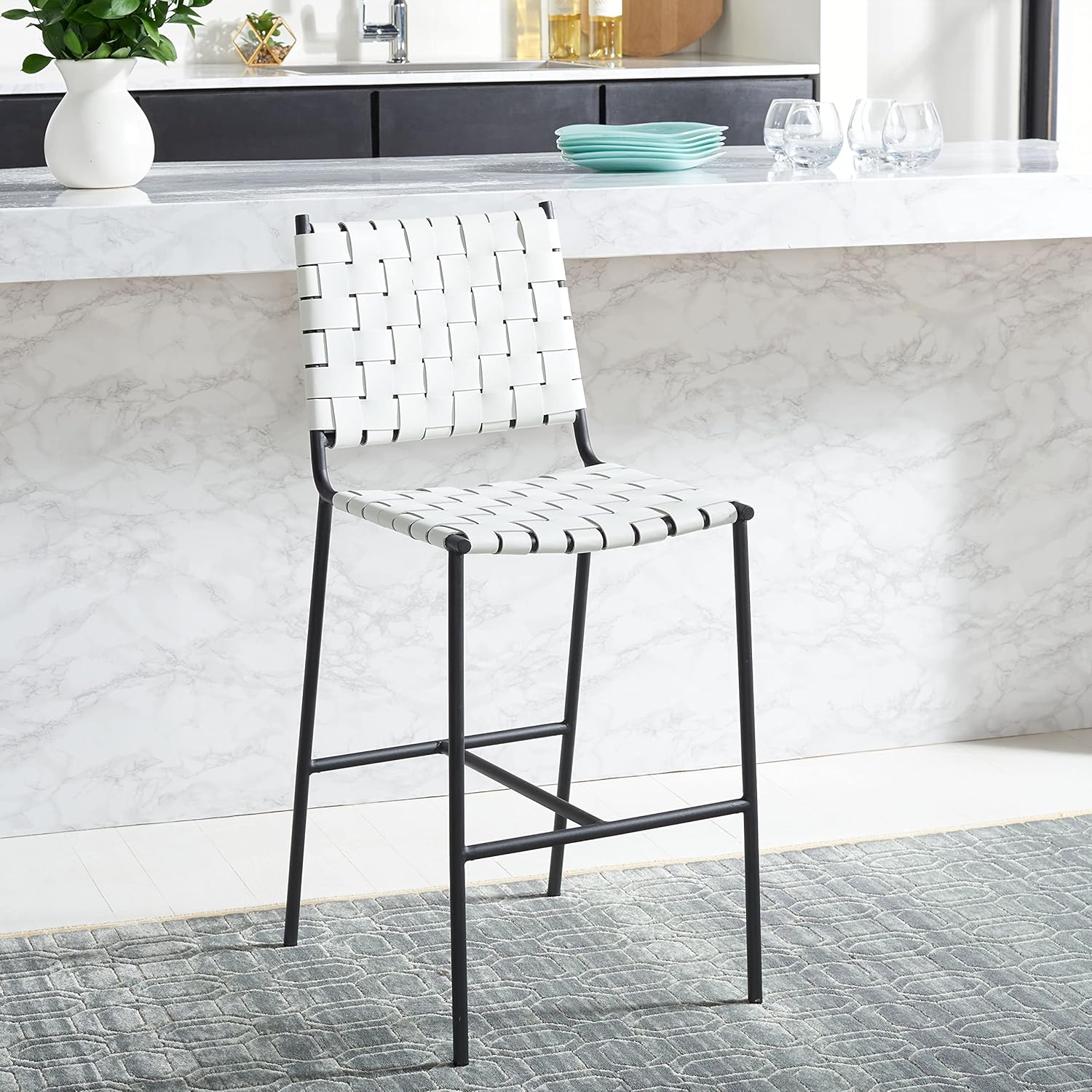 SAFAVIEH Home Collection Olenna White Woven Leather/ Black 26-inch Kitchen Island Breakfast Nook Counter Stool (Fully Assembled)