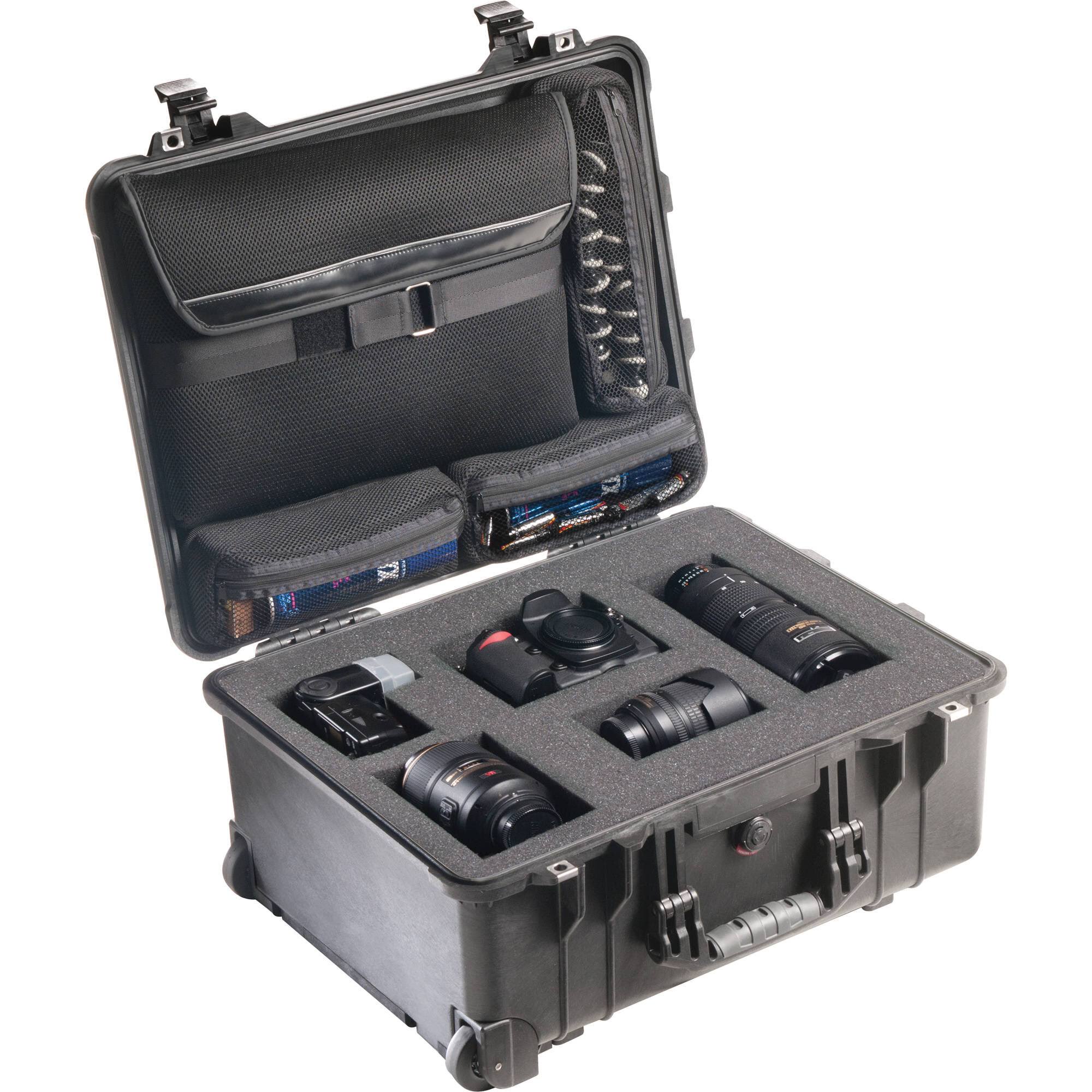 Pelican 1560LOC Laptop Overnight Case (Black)