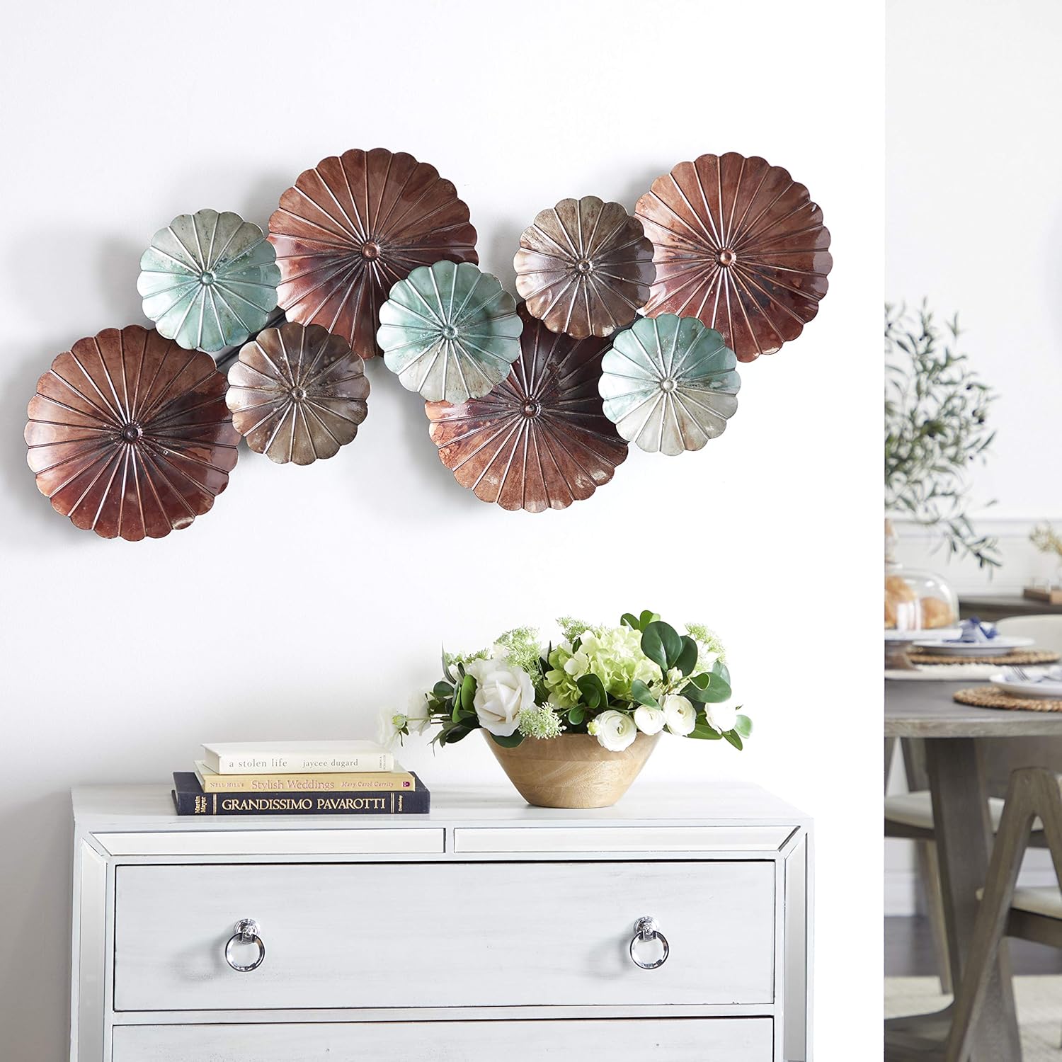 Deco 79 Contemporary Metal Floral Montage Wall Decor, 20