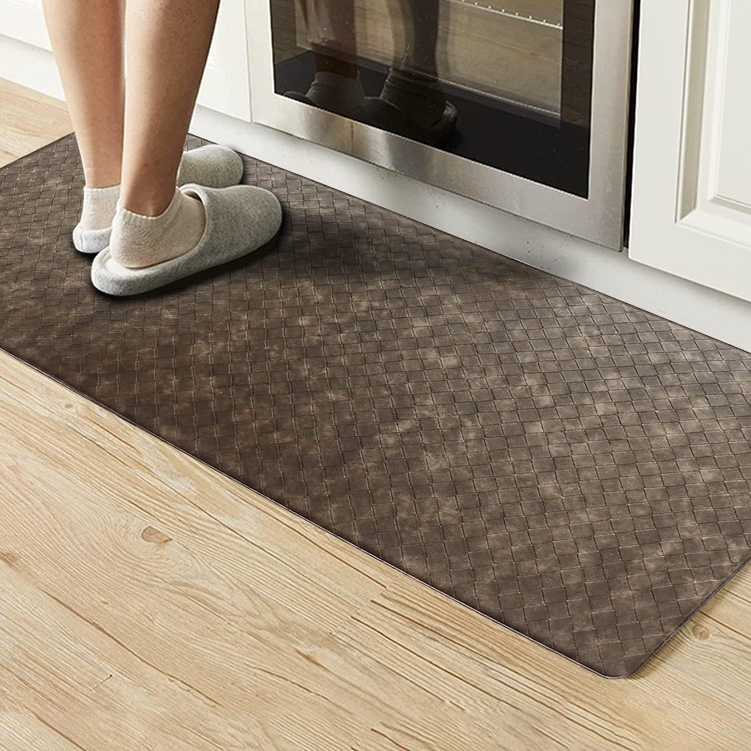 J&V TEXTILES Chess Anti-Fatigue Standing Floor Mat, Great for Kitchen/Office/Laundry Room, Waterproof/Easy Clean/Non Slip Backing, Phthalate Free (18