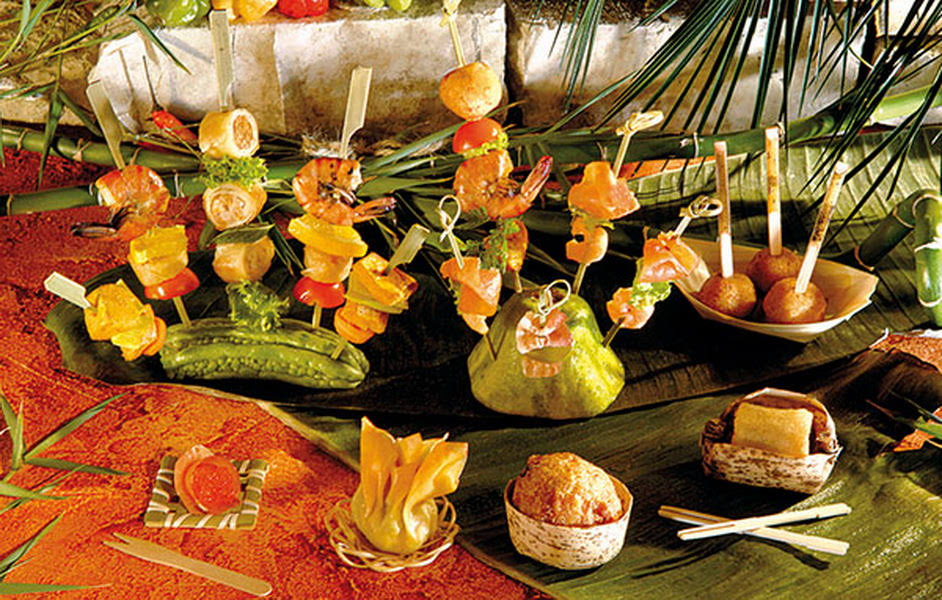 Packnwood 210PIQFB 3.35 in. Wooden Cocktail Fork, Pack of 5000