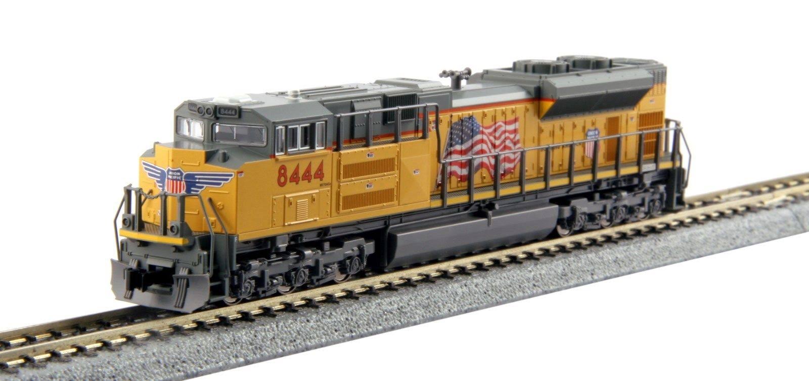 Kato 176-8404 N SD70ACe UP-Flag #8444