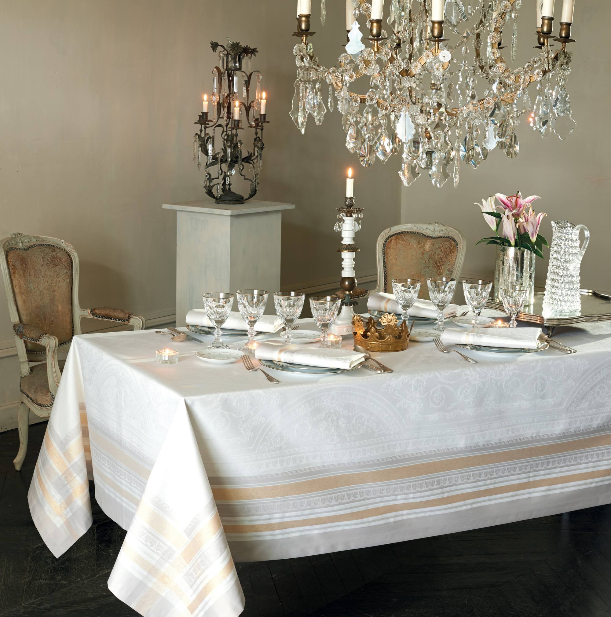 Garnier Thiebaut Galerie des Glaces Vermeil Tablecloth - 68x22 x 143x22
